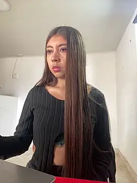 Sara-cooper2 online show from 10.14.25