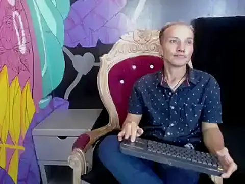 Snapshot of DaddyPoweer chatting on 10.17.25 DaddyPoweer online show from 10.17.25