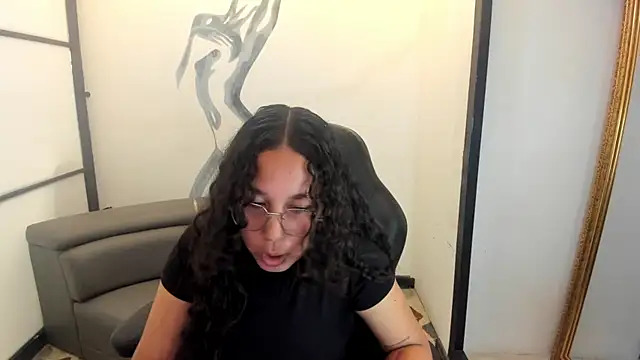Noahsmitth  online show from 10.08.25