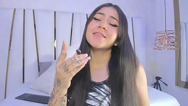 bonnie sm online show from 09.25.25