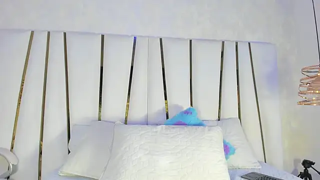 bonnie sm online show from 09.26.25