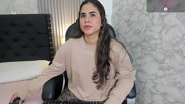Snapshot of alicy__torres chatting on 01.16.26 alicy torres online show from 01.16.26