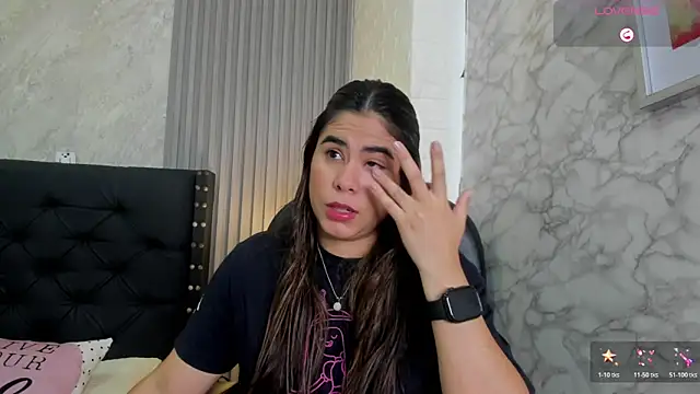 Snapshot of alicy__torres chatting on 03.26.26 alicy torres online show from 03.26.26
