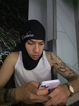 AlphaMasterXxx online show from 11.11.25