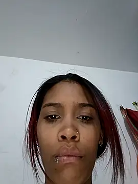 Khalessycute online show from 10.15.25