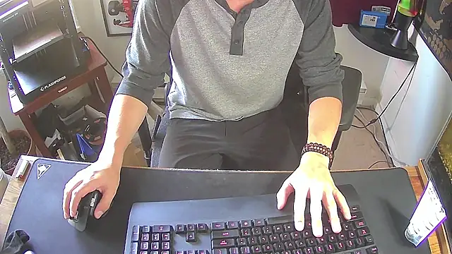 Snapshot of k_dick chatting on 09.23.25 k dick online show from 09.23.25