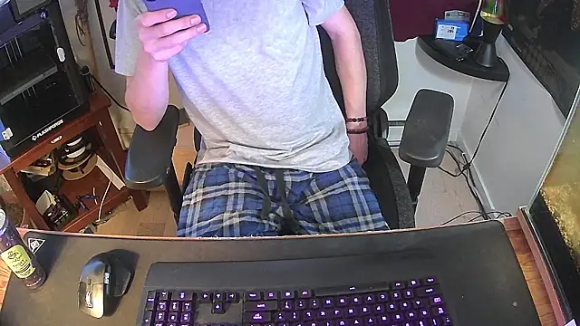 Snapshot of k_dick chatting on 11.06.25 k dick online show from 11.06.25