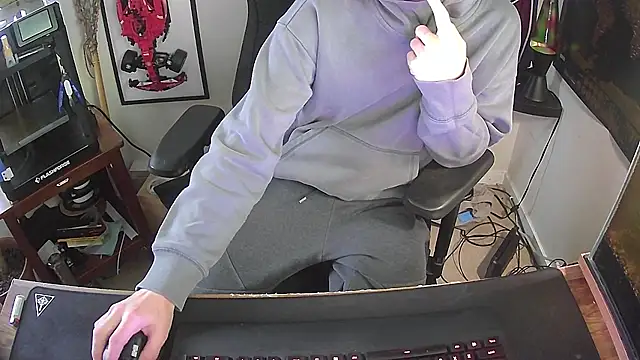 Snapshot of k_dick chatting on 11.22.25 k dick online show from 11.22.25