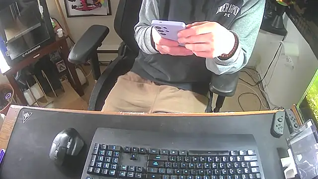 Snapshot of k_dick chatting on 04.02.26 k dick online show from 04.02.26