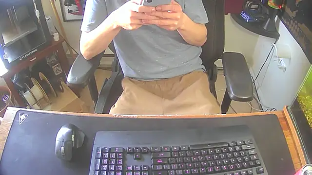 Snapshot of k_dick chatting on 04.02.26 k dick online show from 04.02.26