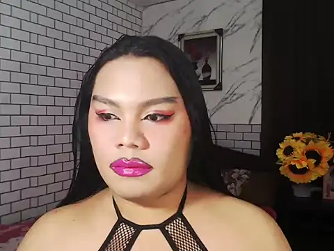 Snapshot of TSbrianaHugeCock chatting on 10.16.25 TSbrianaHugeCock online show from 10.16.25