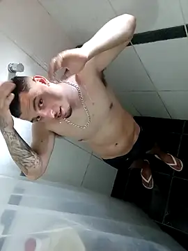 Snapshot of o-theus chatting on 11.26.25 o-theus online show from 11.26.25