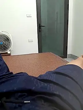 Snapshot of quoc85 chatting on 10.03.25 quoc85 online show from 10.03.25