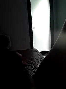 Snapshot of quoc85 chatting on 10.08.25 quoc85 online show from 10.08.25