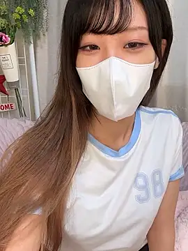 emiiiii1001 online show from 09.18.25