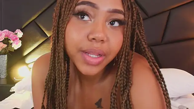 AngelaRoberts online show from 09.27.25