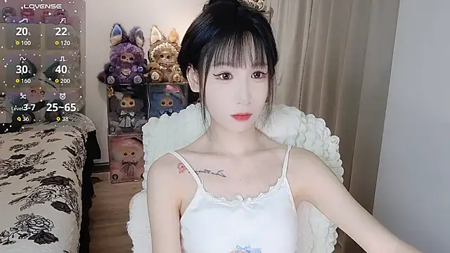 Snapshot of M-OTT_ chatting on 07.12.26 M-OTT online show from 07.12.26