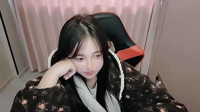 Snapshot of xxz98 chatting on 04.11.26 xxz98 online show from 04.11.26