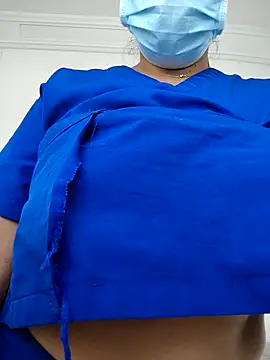 lana22 me online show from 10.19.25