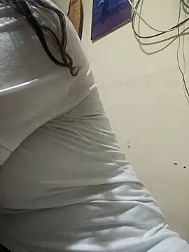 lana22 me online show from 10.22.25