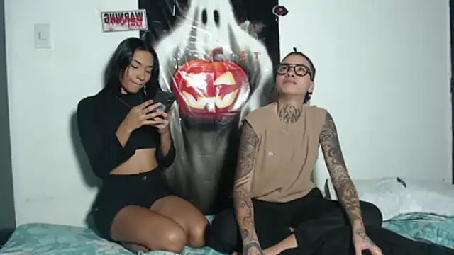 ParisAndVi online show from 10.29.25