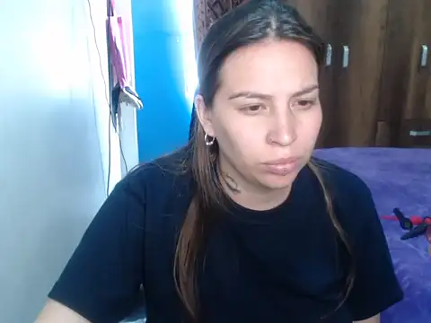 cloequeen15 online show from 02.02.26