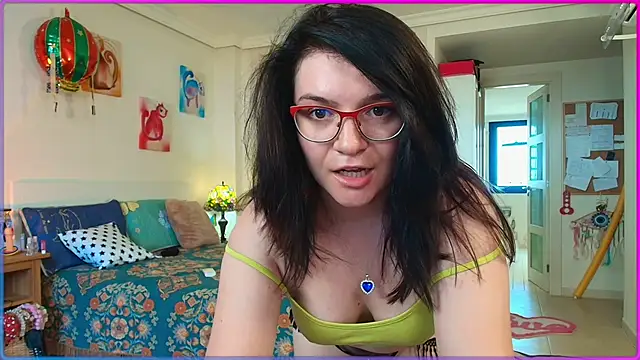 Snapshot of SugarSpice22 chatting on 05.28.26 SugarSpice22 online show from 05.28.26