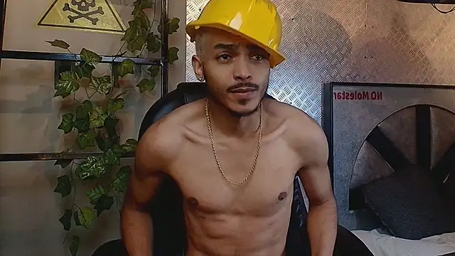 Snapshot of MarcusRain_ chatting on 02.02.26 MarcusRain online show from 02.02.26