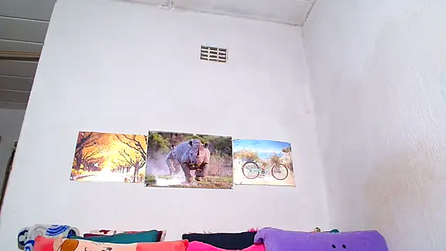 LoloQueen5 online show from 11.04.25