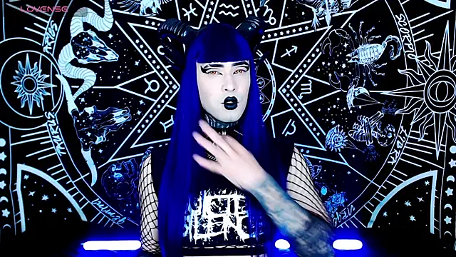 naomi satan online show from 10.13.25