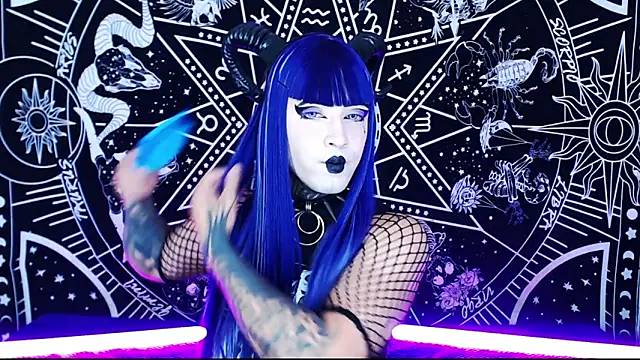Snapshot of naomi_satan chatting on 04.16.26 naomi satan online show from 04.16.26