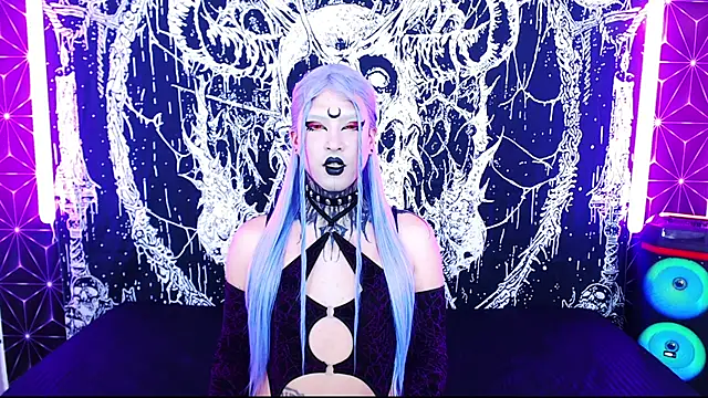 Snapshot of naomi_satan chatting on 04.24.26 naomi satan online show from 04.24.26