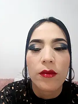 Snapshot of jamila_zair chatting on 11.15.25 jamila zair online show from 11.15.25