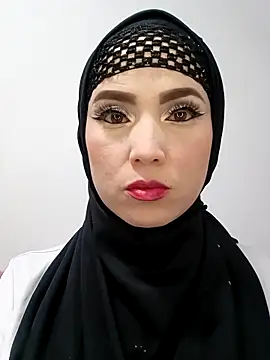 Snapshot of jamila_zair chatting on 02.10.26 jamila zair online show from 02.10.26