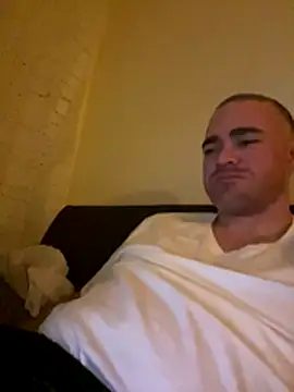 Snapshot of Dallasbest214 chatting on 11.03.25 Dallasbest214 online show from 11.03.25