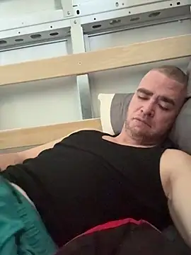 Snapshot of Dallasbest214 chatting on 02.25.26 Dallasbest214 online show from 02.25.26