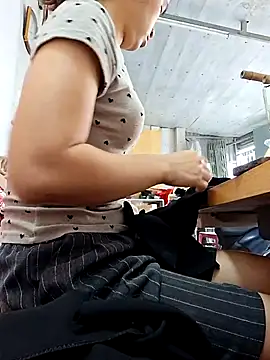 Snapshot of irina_hana chatting on 10.27.25 irina hana online show from 10.27.25