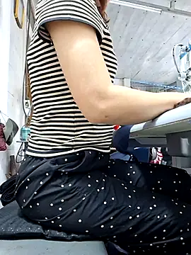 Snapshot of irina_hana chatting on 11.18.25 irina hana online show from 11.18.25