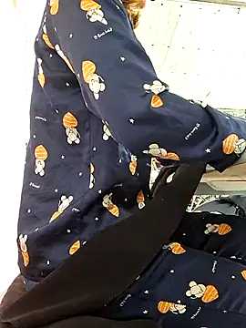 Snapshot of irina_hana chatting on 11.25.25 irina hana online show from 11.25.25