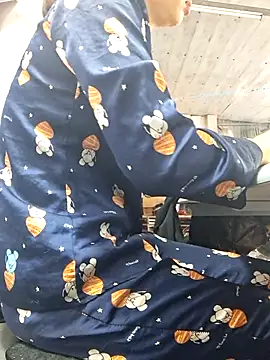 Snapshot of irina_hana chatting on 12.05.25 irina hana online show from 12.05.25