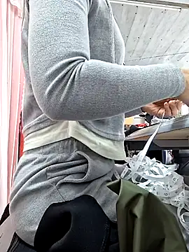 Snapshot of irina_hana chatting on 12.16.25 irina hana online show from 12.16.25