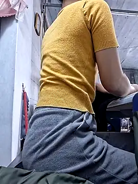 Snapshot of irina_hana chatting on 12.22.25 irina hana online show from 12.22.25