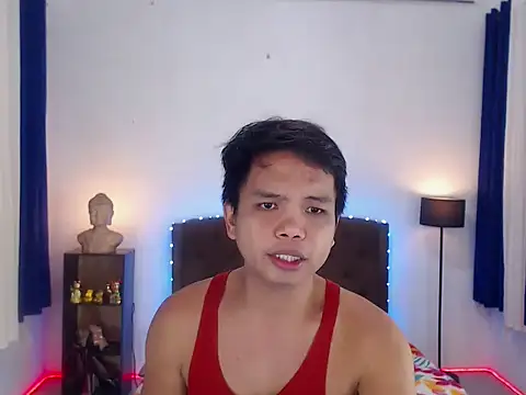 Snapshot of XExtraServiceManX chatting on 11.14.25 XExtraServiceManX online show from 11.14.25