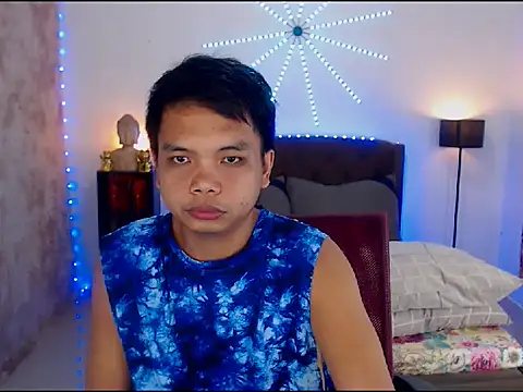 Snapshot of XExtraServiceManX chatting on 02.02.26 XExtraServiceManX online show from 02.02.26