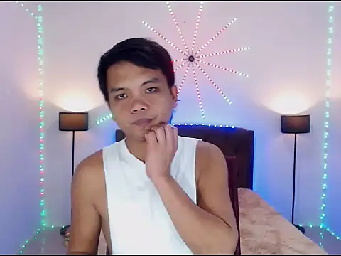 Snapshot of XExtraServiceManX chatting on 02.10.26 XExtraServiceManX online show from 02.10.26