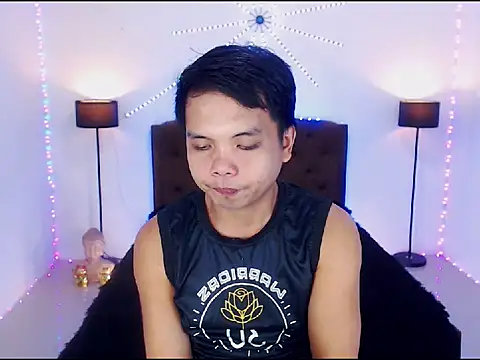 Snapshot of XExtraServiceManX chatting on 02.15.26 XExtraServiceManX online show from 02.15.26