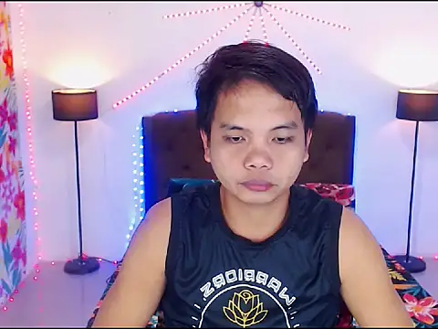 Snapshot of XExtraServiceManX chatting on 02.25.26 XExtraServiceManX online show from 02.25.26