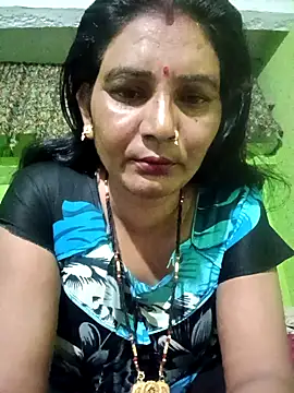Snapshot of ZIVAA chatting on 04.23.26 ZIVAA online show from 04.23.26