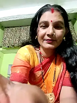 Snapshot of ZIVAA chatting on 05.11.26 ZIVAA online show from 05.11.26