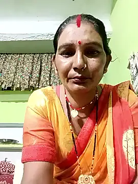 Snapshot of ZIVAA chatting on 06.10.26 ZIVAA online show from 06.10.26